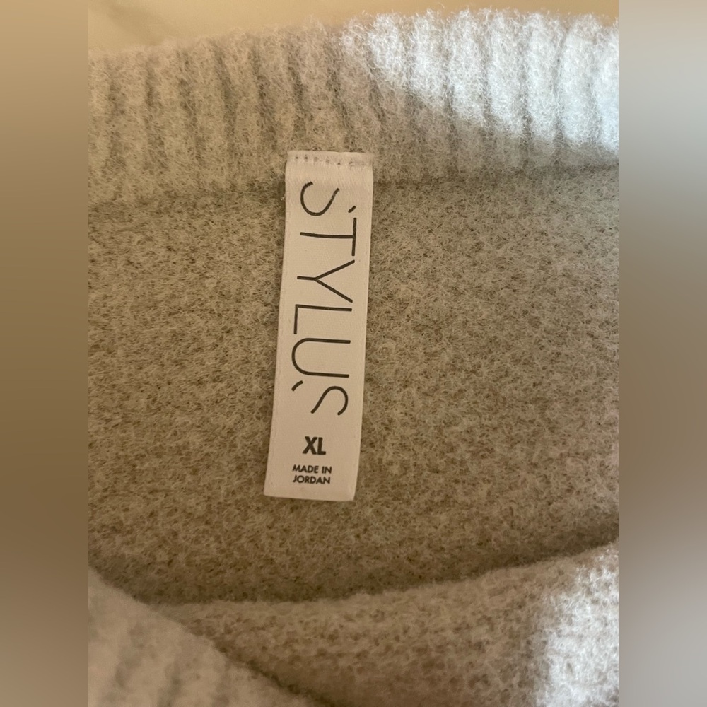 STYLUS Women's Size XL Cream Crew Neck Sweater Soft Knit Minimalist - Picture 4 of 7